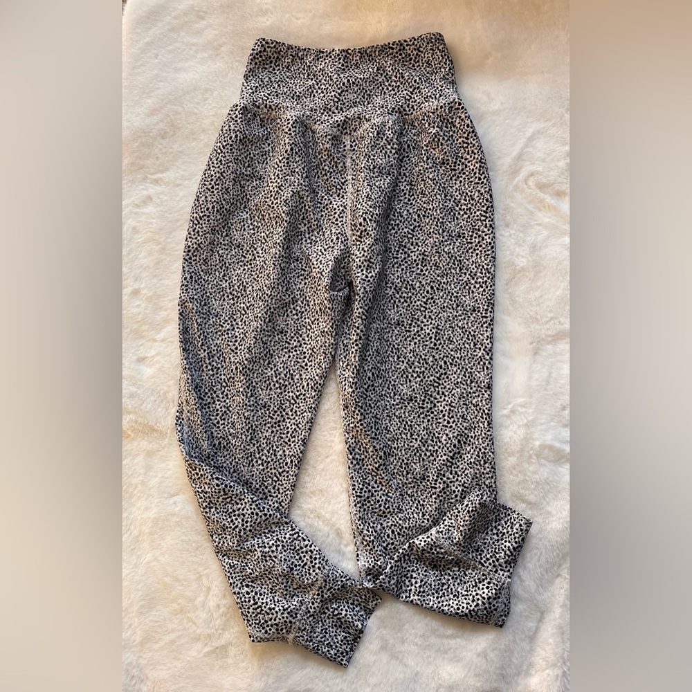 Old Navy Powersoft 7/8 Joggers